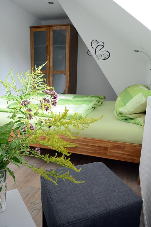 Pension Zum Hirsch Göda Habitación foto